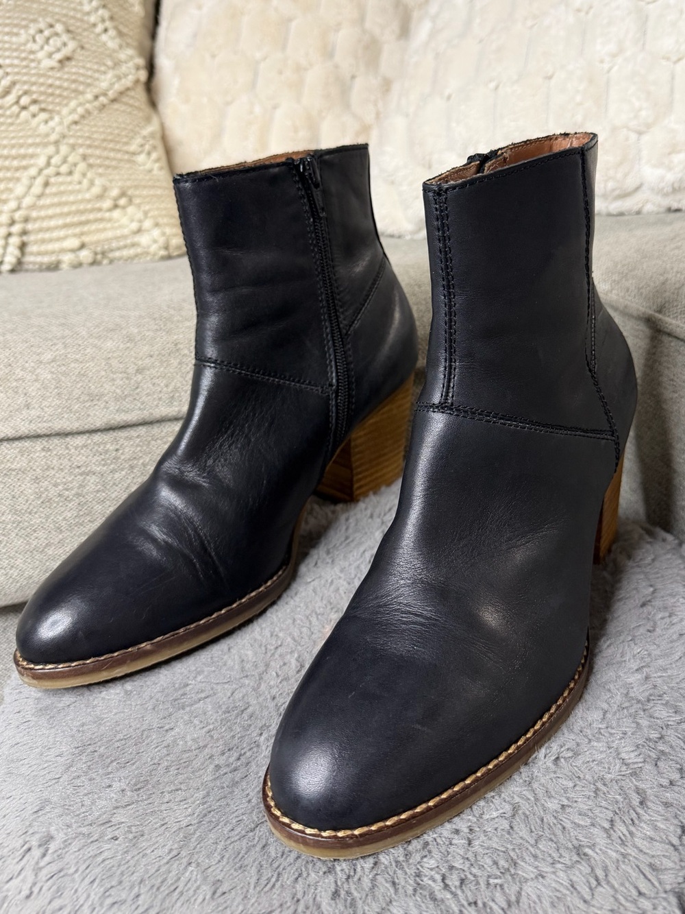 House of Harlow 1960 Lilly Black Leather Ankle Boots Block Heel Size 8 ❤️